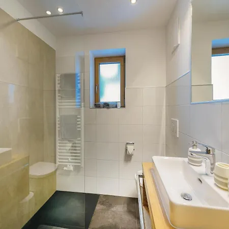 Schoene Ferienwohnung-grossarl Apartment *